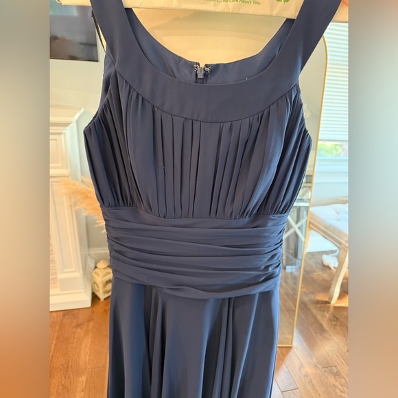 B2 by David’s Bridal Blue Pleated Ruched Cocktail dress - Picture 2 of 4